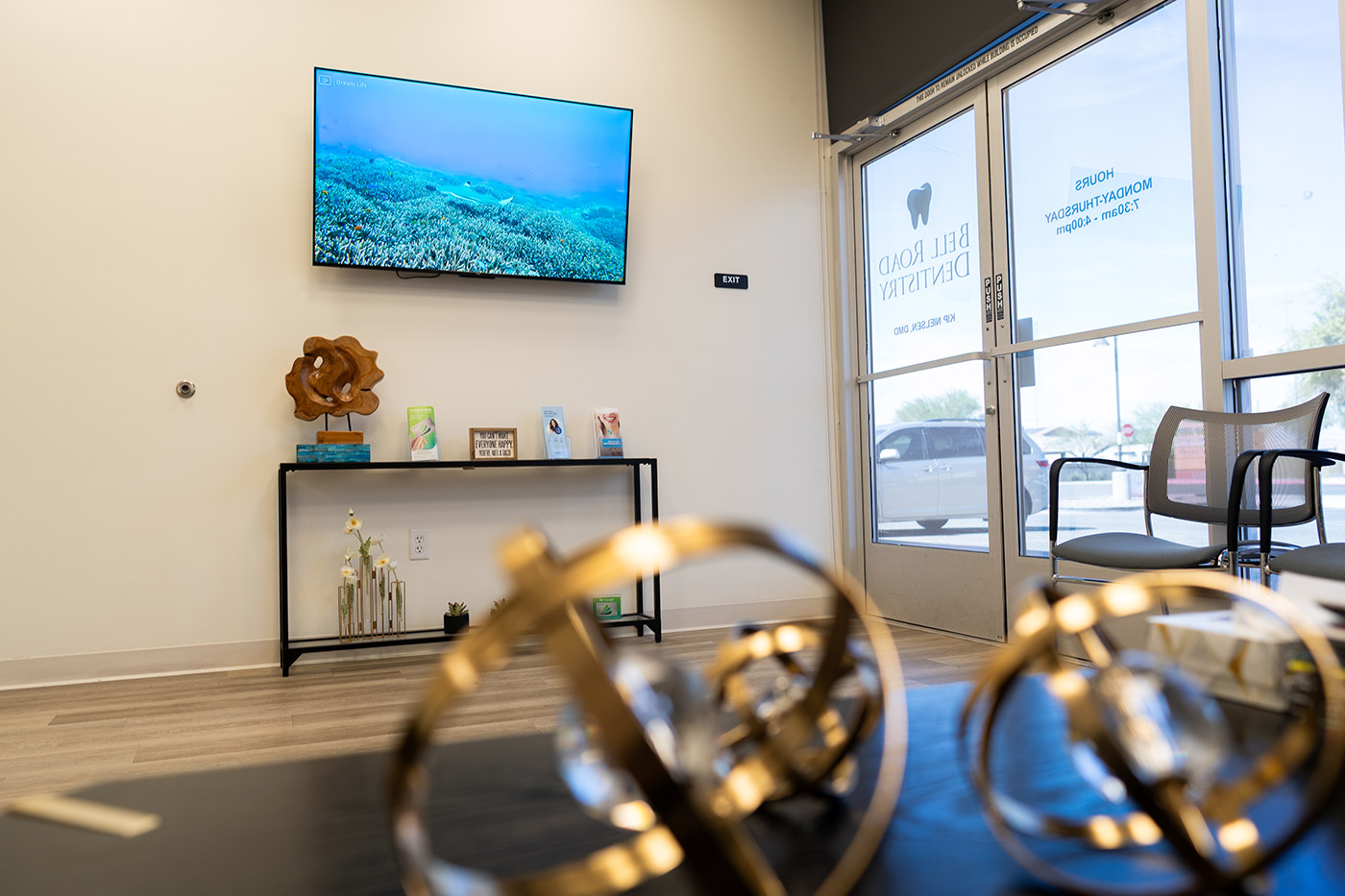 Comfortable waiting area at Bell Road Dentistry